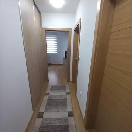 Jovana Apartament Pale